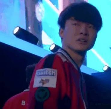 绕这位中锋 绕这位中锋