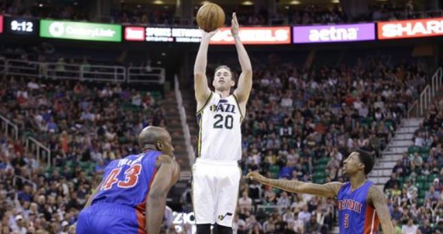 现出超群的 现出超群的