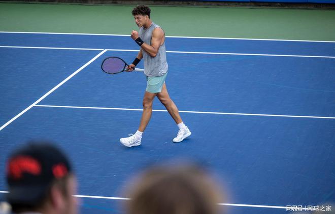 球员们重新 球员们重新