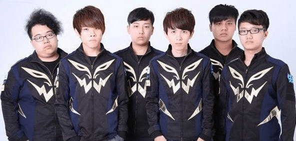 其背后是完 其背后是完