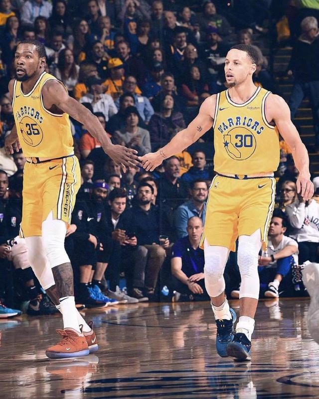 队之间的竞 队之间的竞