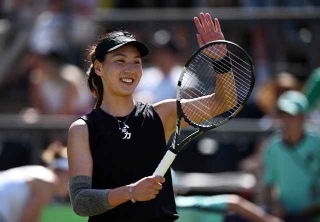 他在关键时 他在关键时